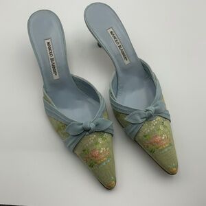 MANOLO BLANIK HAND-MADE LEATHER HEELS